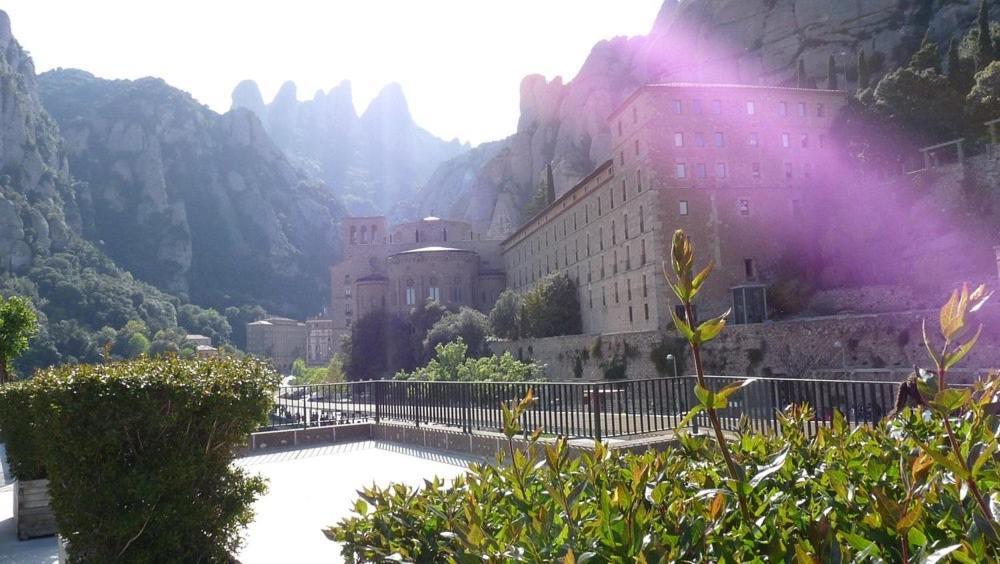 Habitación Independiente Con Baño Y Patio En Cremallera De Montserrat Monistrol de Montserrat