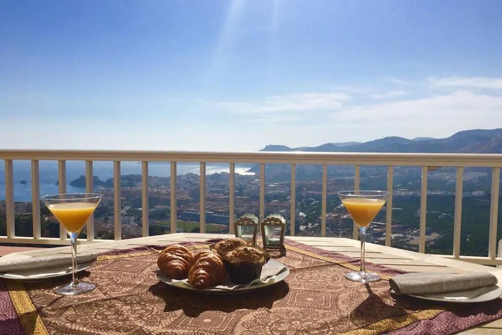 Meersicht, Von Sonnenaufgang Bis Sonnenuntergang In Pinos, Almuñecar, Andalusien Almuñécar