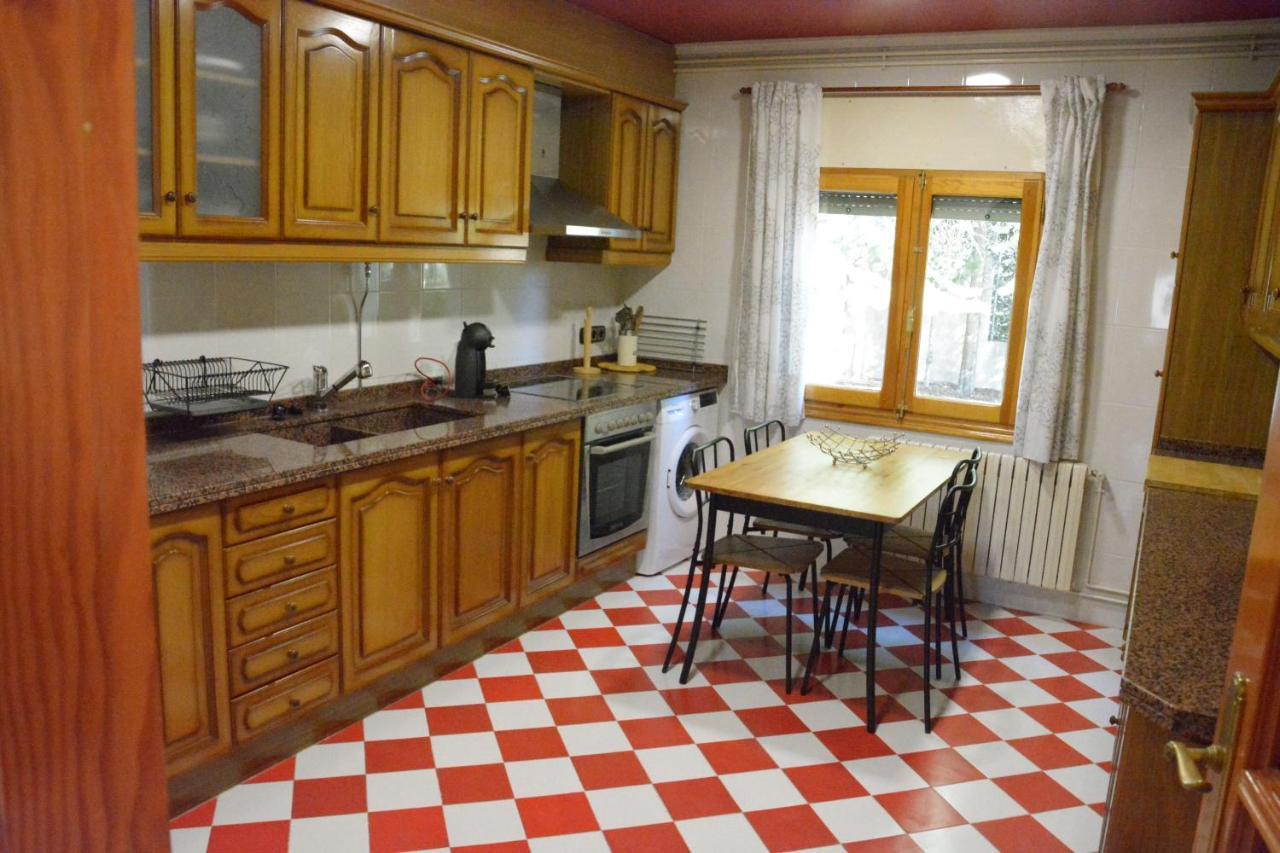 Casa Martin, Casa Con Jardin Pensada Para Familias Teruel