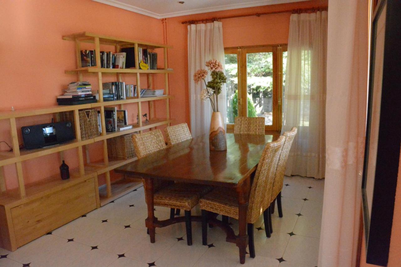 Casa Martin, Casa Con Jardin Pensada Para Familias Holiday home Teruel