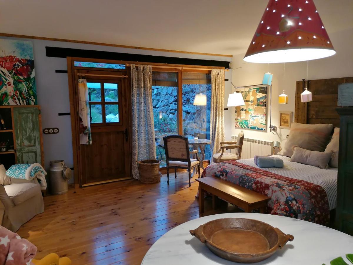 Els Pins D'abella Apartment
