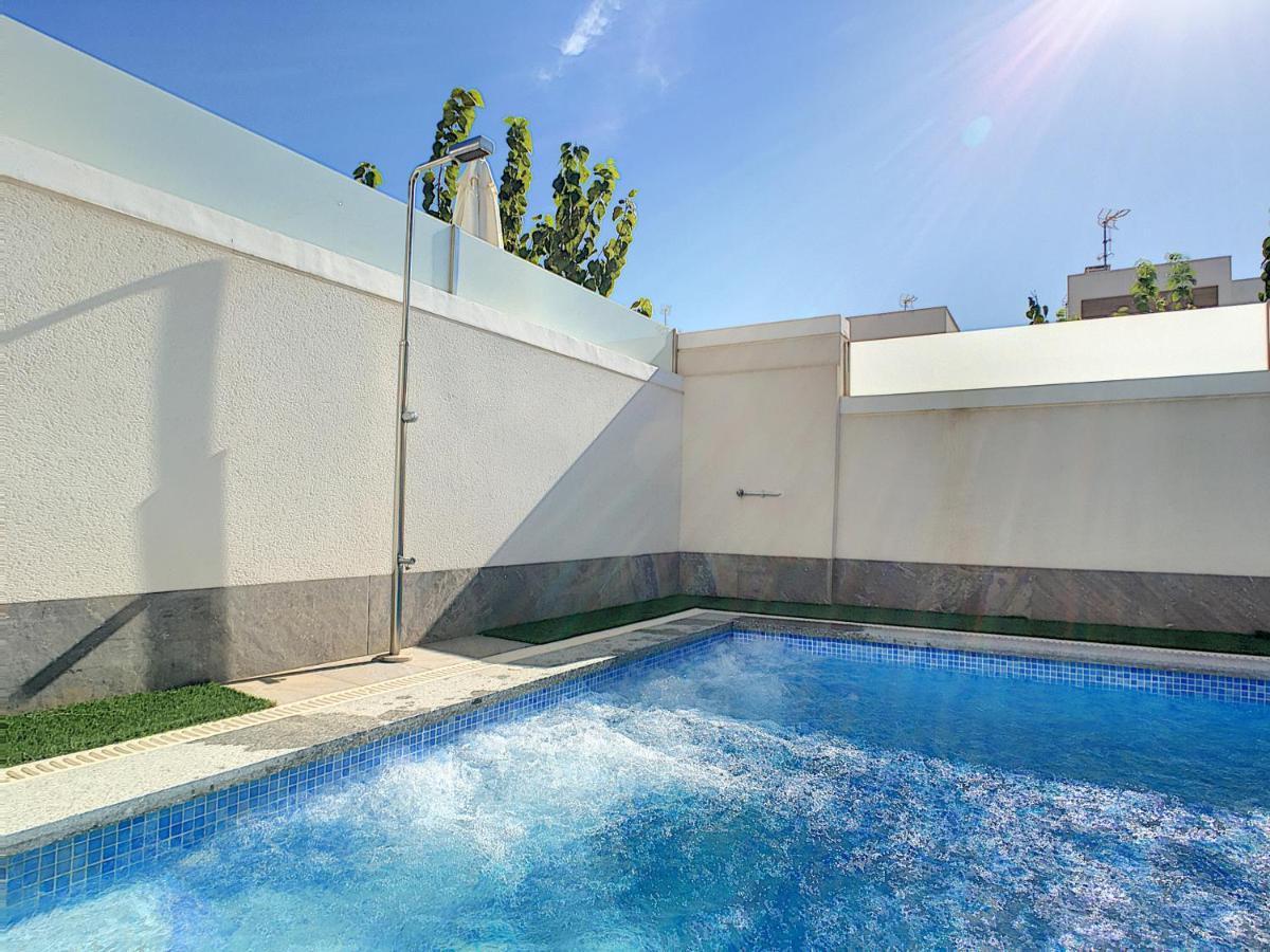 Villa Sol - - 1710