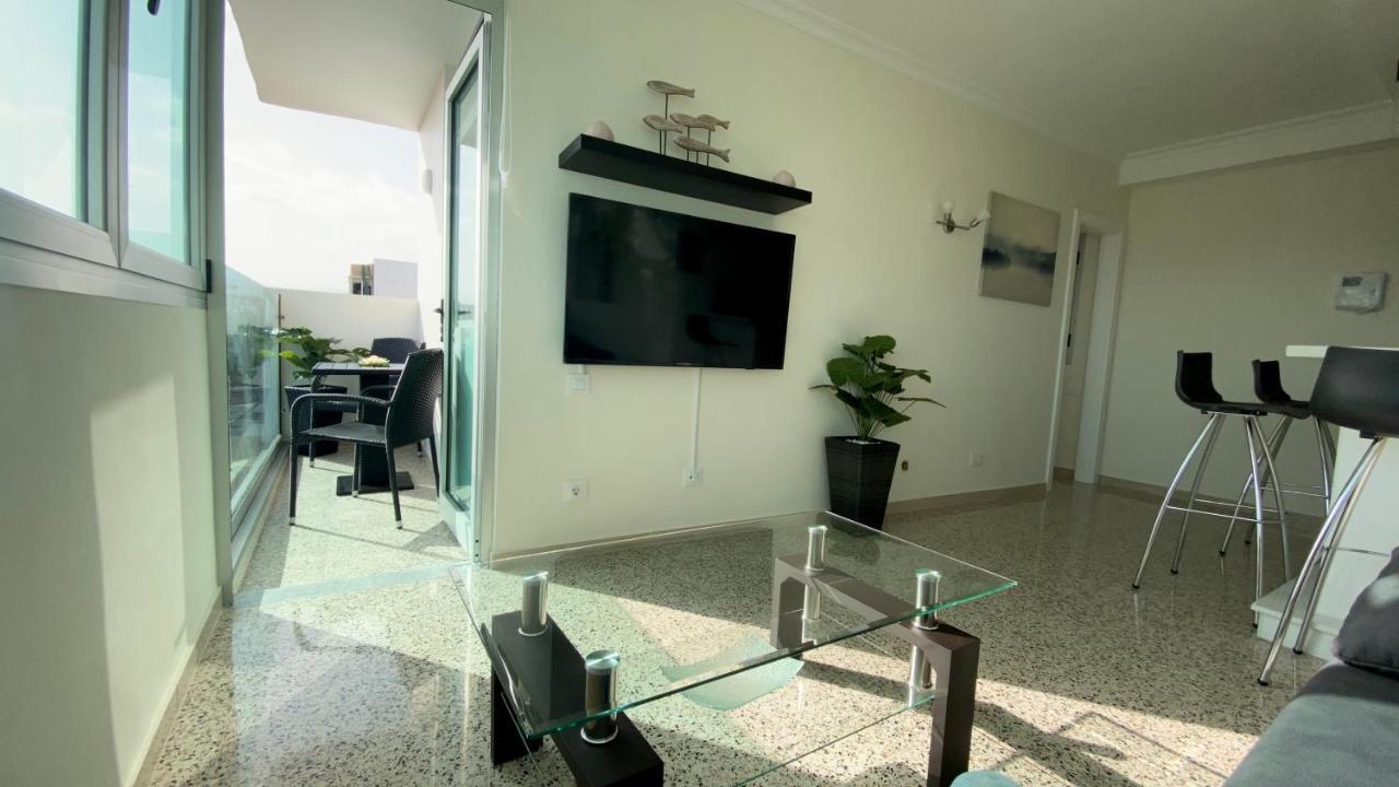 Apartamento Frente Al Mar Con Gran Terraza Y Hermosas Vistas *