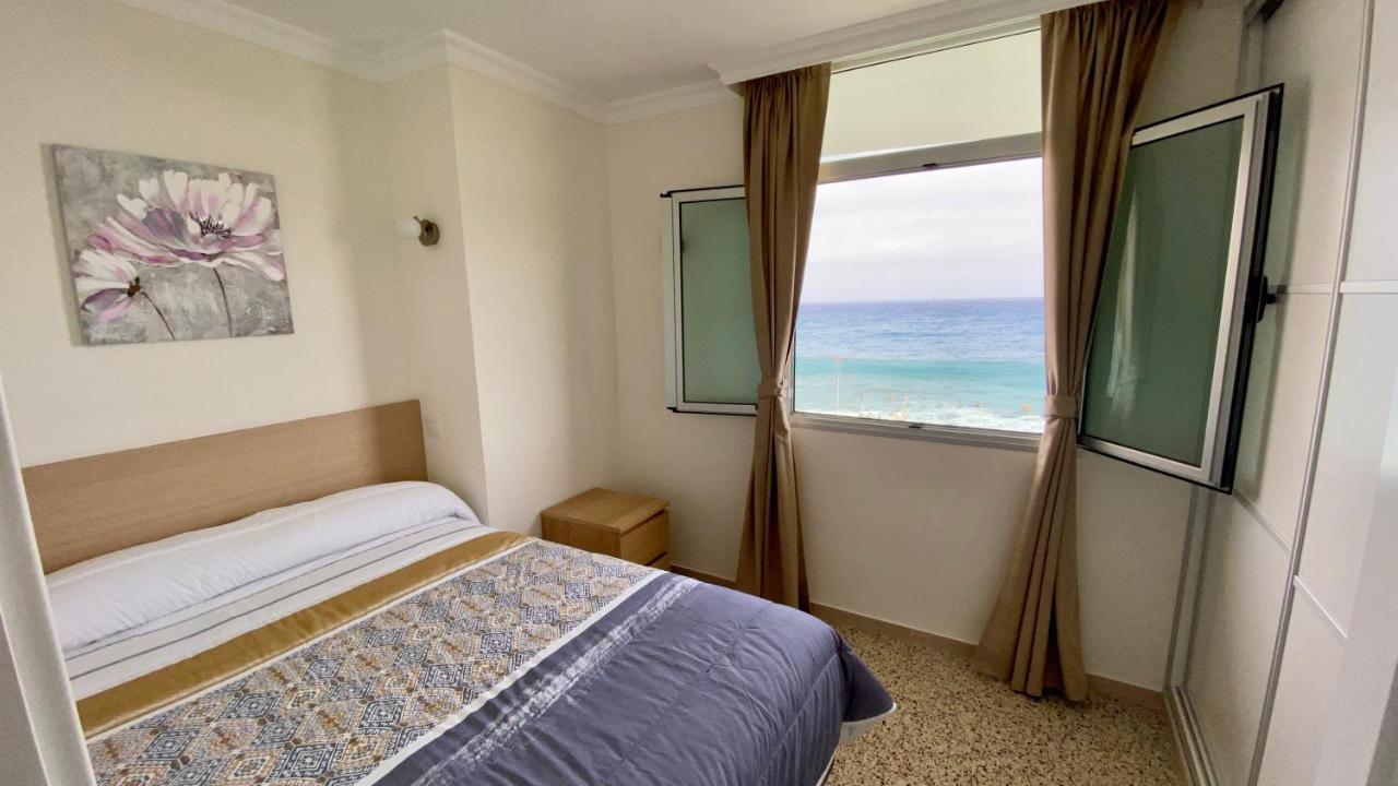 Apartamento Frente Al Mar Con Gran Terraza Y Hermosas Vistas