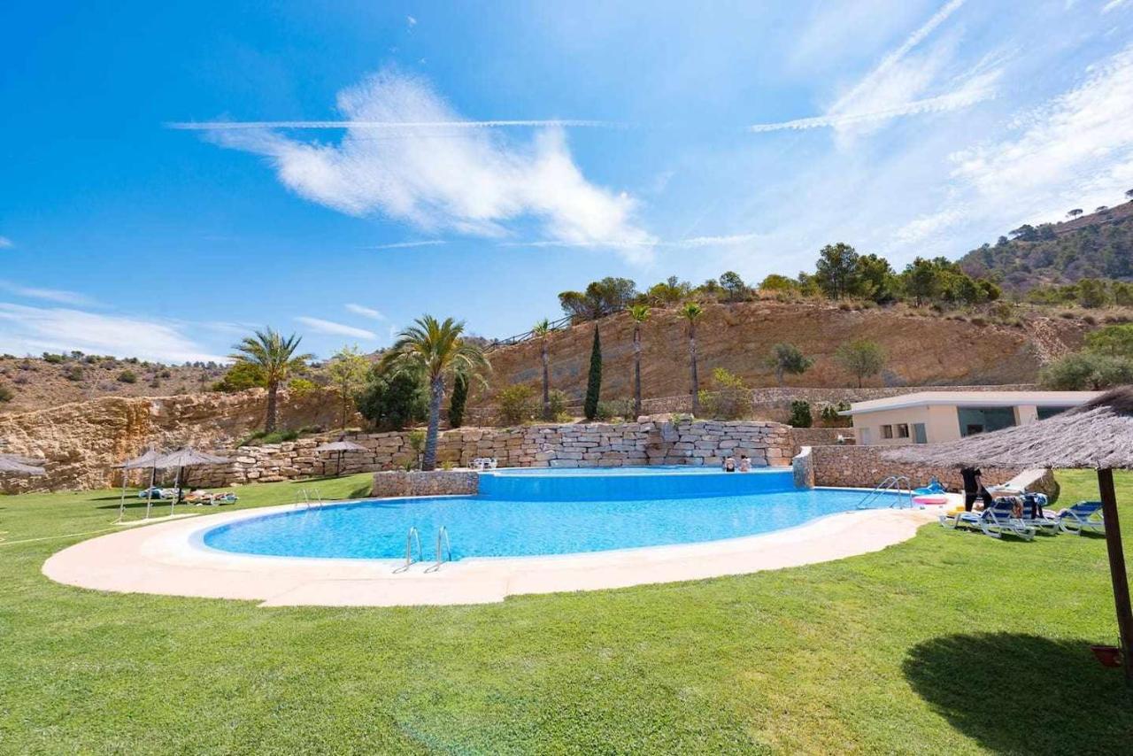 Apartamento High Rise On The 39th Floor With Private Terrace And Sea Views *