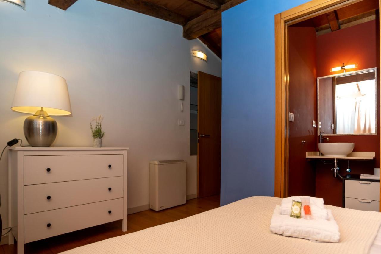 Turistiqa - - Triplex Centro * Ferrol
