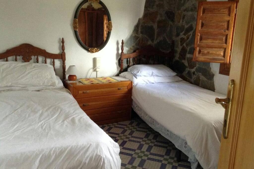 Casa La Paransa - Casa Rural Con Piscina - Relajarse Y Desconectar