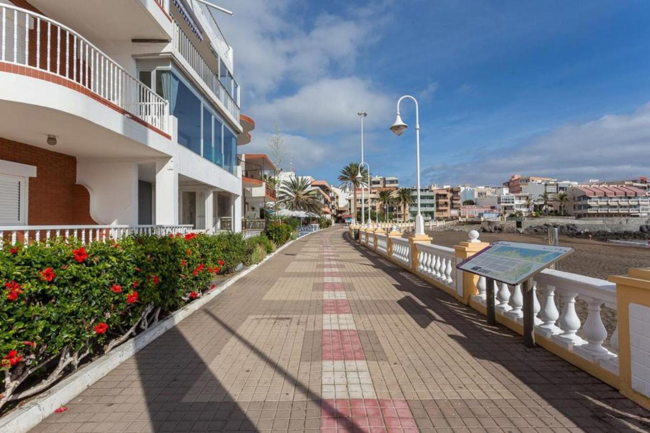 Front Line With Fantastic Terrace. Telde