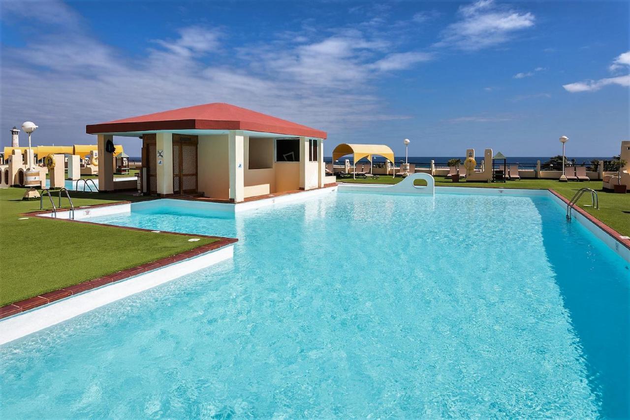 Palm Garden Apartment *