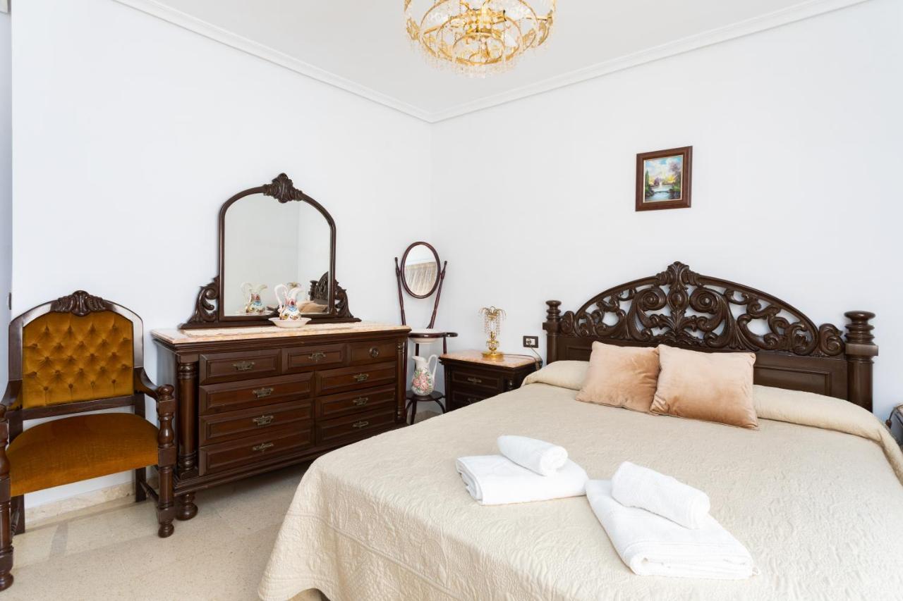 Home2book Spacious Classic Design Apto Sc Center Apartment