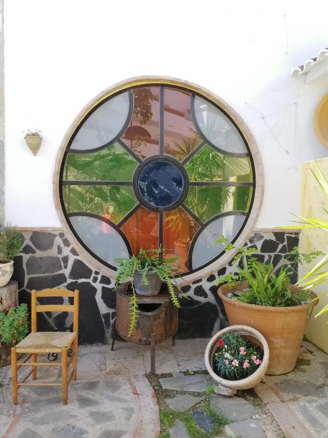 Bed & Breakfast Casa Proyecto Pepe Bravo - Arte De Manos Y Corazon