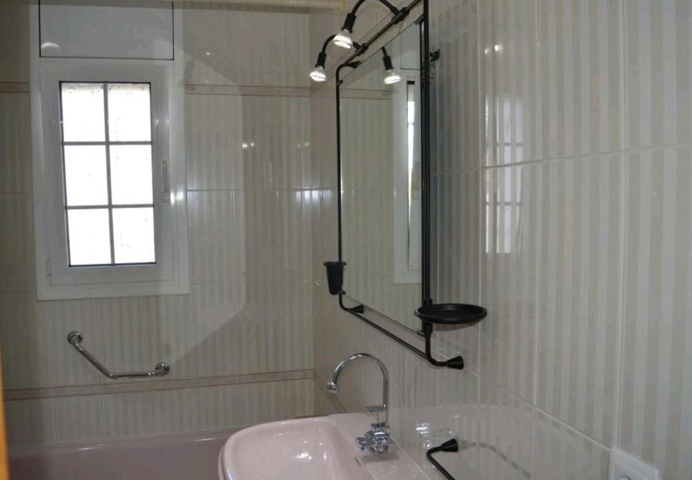 R116 Con Piscina Privada En * Cunit