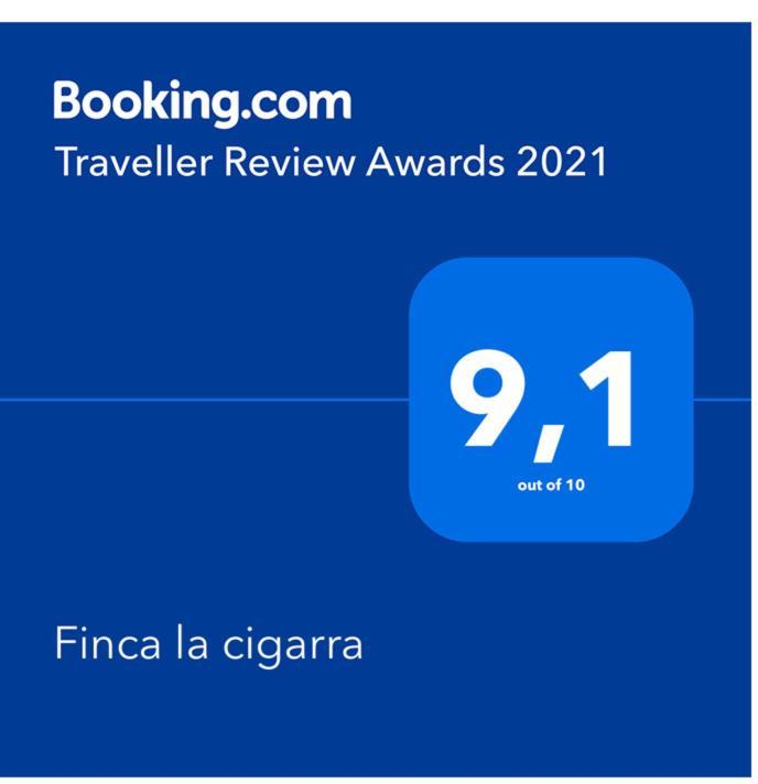 La Cigarra *