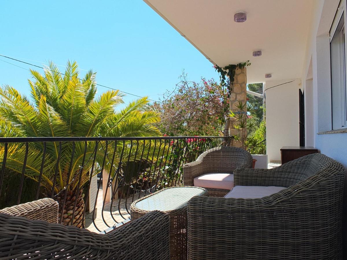 Mimosa With 5bedrooms Air Conditioning & Private Swimming Pool And A Games Ideal For Families Villa *