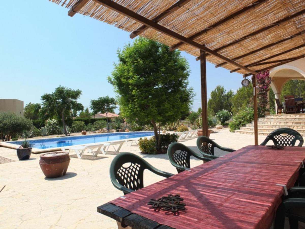 Oasis 4bedroom With Air-conditioning & Large Private Swimming Pool