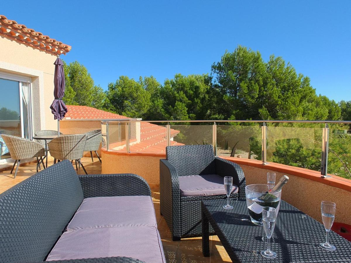 Oasis 4bedroom With Air-conditioning & Large Private Swimming Pool