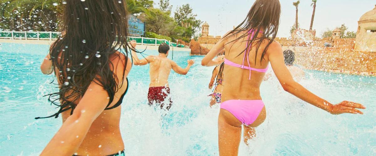 Villa Oasis 4bedroom With Air-conditioning & Large Private Swimming Pool