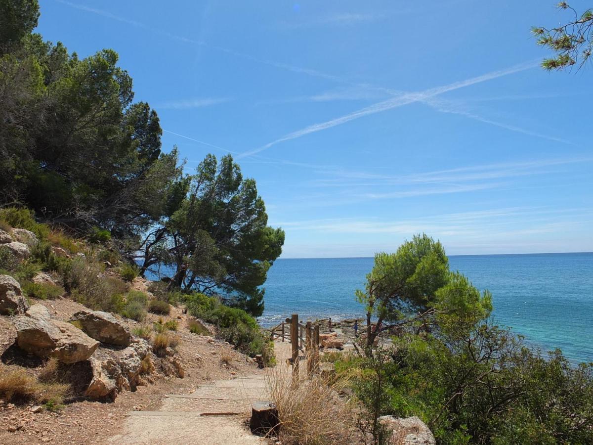 Martina 4 Bedroom With Air Conditioning & Private Swimming Pool Ideal For Families L'Ametlla de Mar