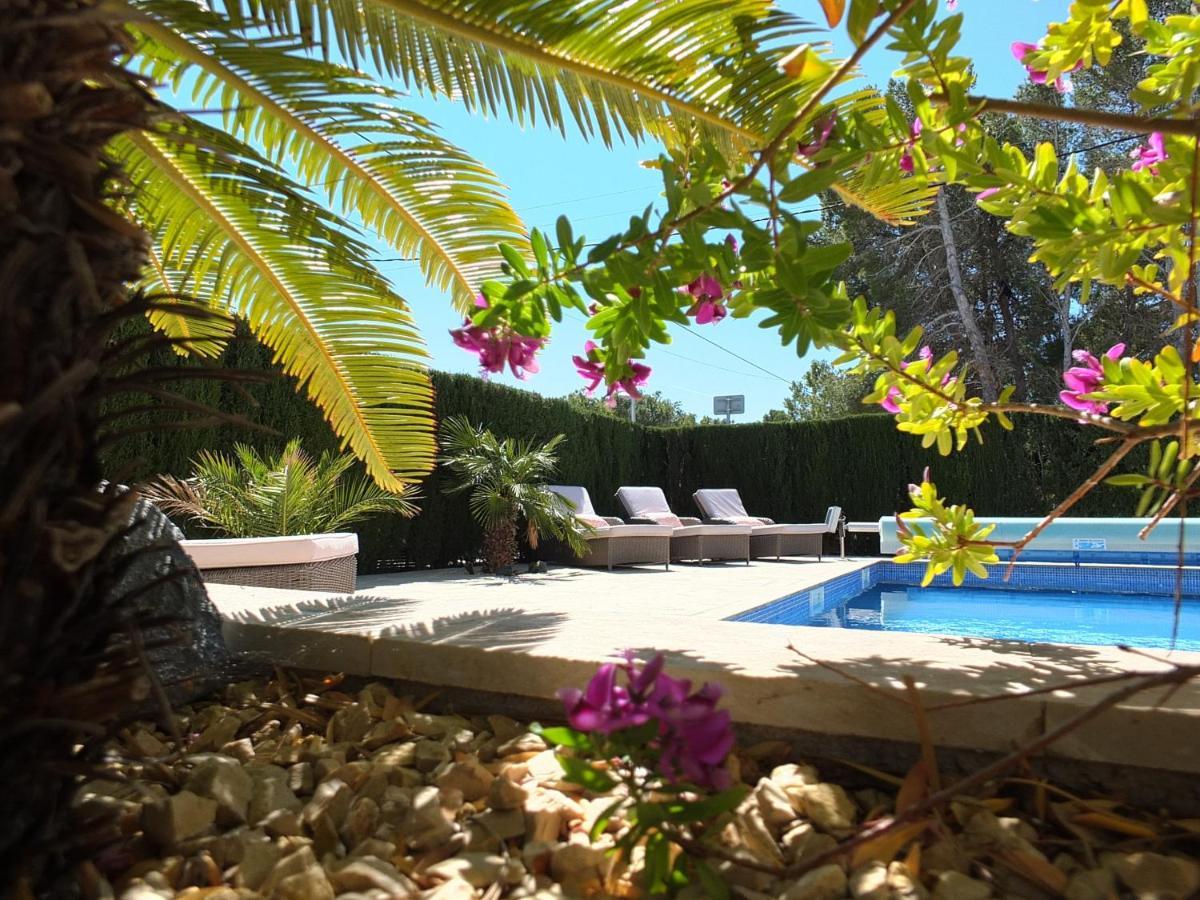 Mimosa With 5bedrooms Air Conditioning & Private Swimming Pool And A Games Ideal For Families Villa L'Ametlla de Mar