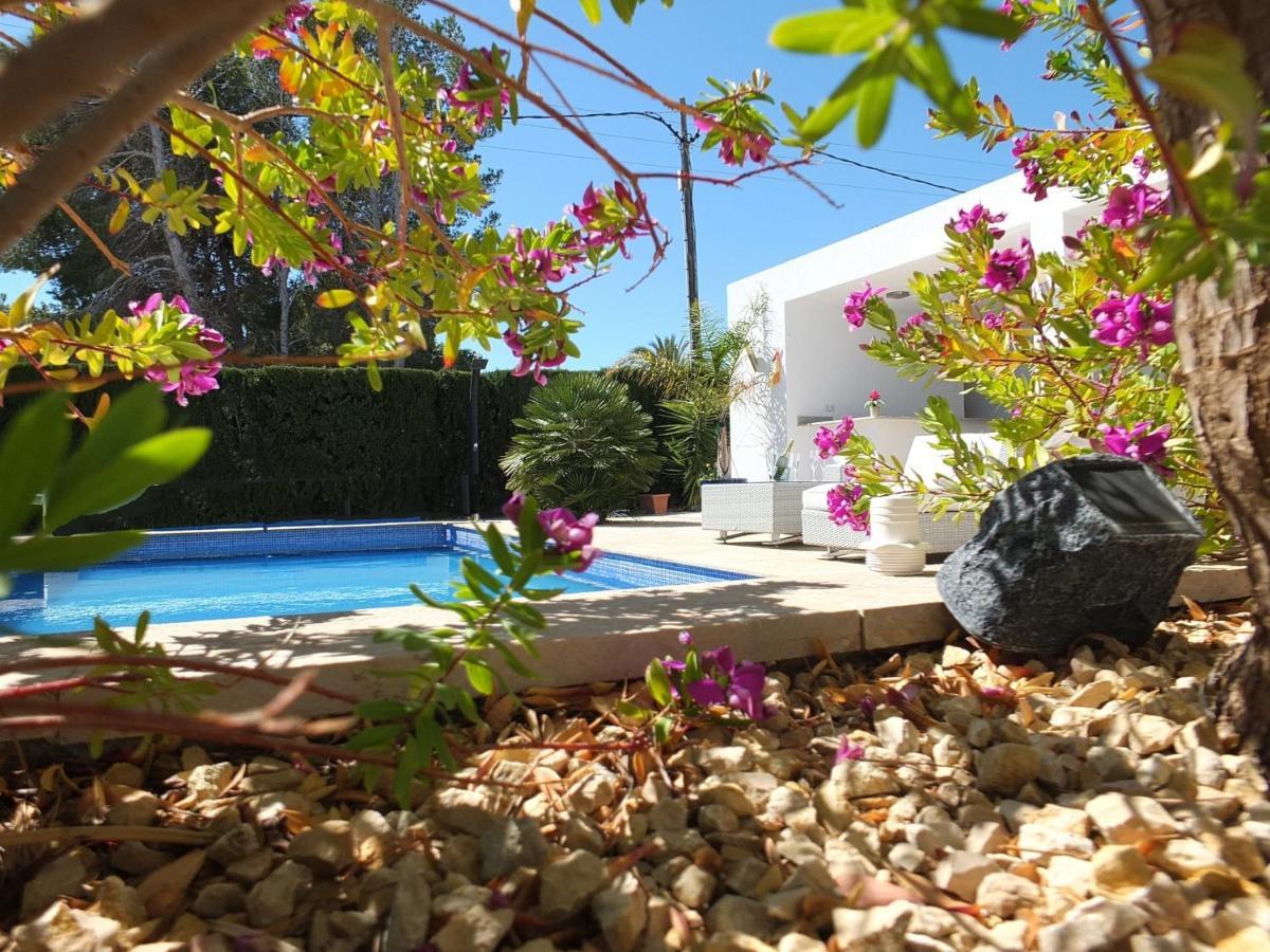 Mimosa With 5bedrooms Air Conditioning & Private Swimming Pool And A Games Ideal For Families L'Ametlla de Mar