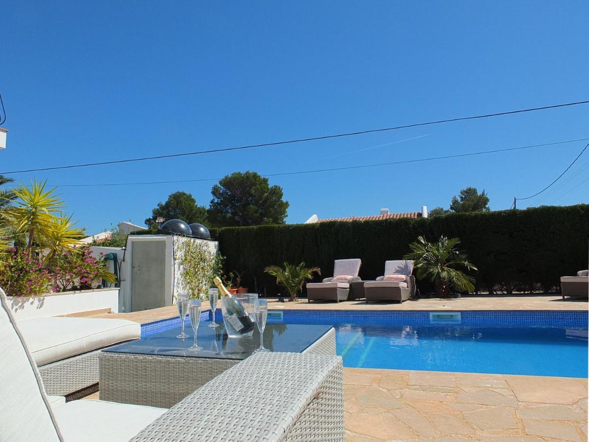 Mimosa With 5bedrooms Air Conditioning & Private Swimming Pool And A Games Ideal For Families L'Ametlla de Mar
