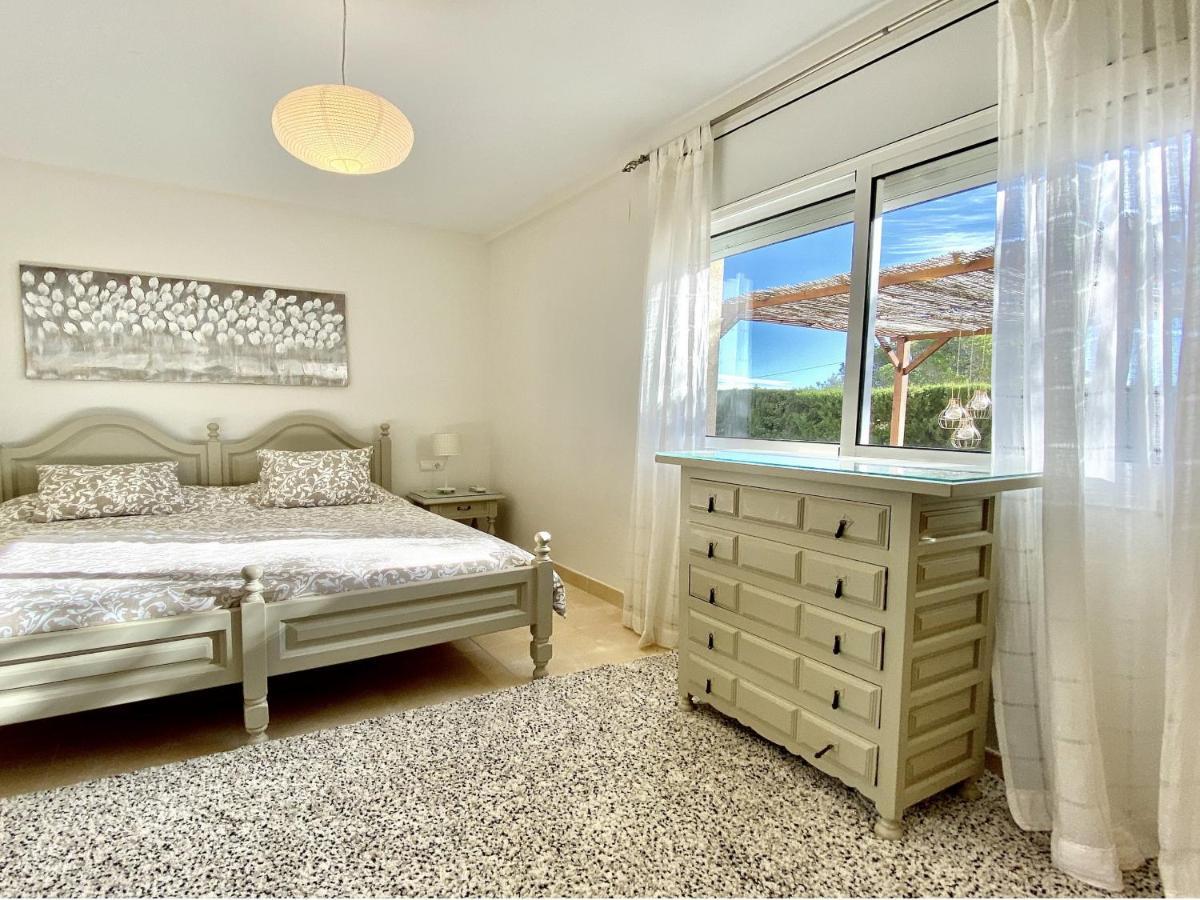 Martina 4 Bedroom With Air Conditioning & Private Swimming Pool Ideal For Families Villa