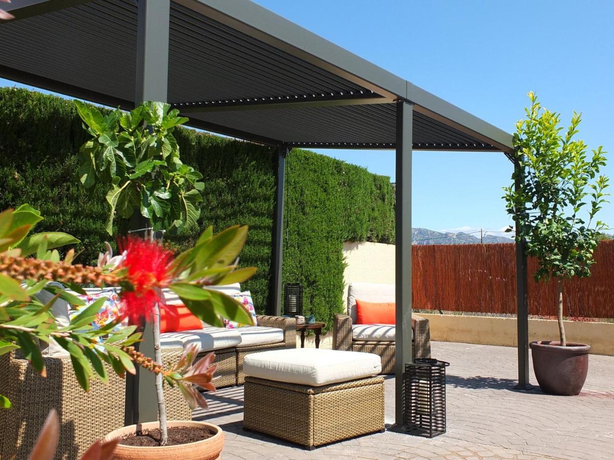 Martina 4 Bedroom With Air Conditioning & Private Swimming Pool Ideal For Families *