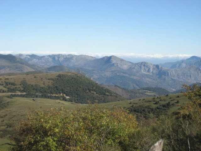 Valdecarzana Senda Del Oso San Martin (Asturias)