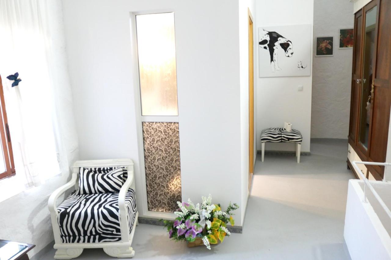 Сasa de vacaciones Charming House In Near Nature Estivella