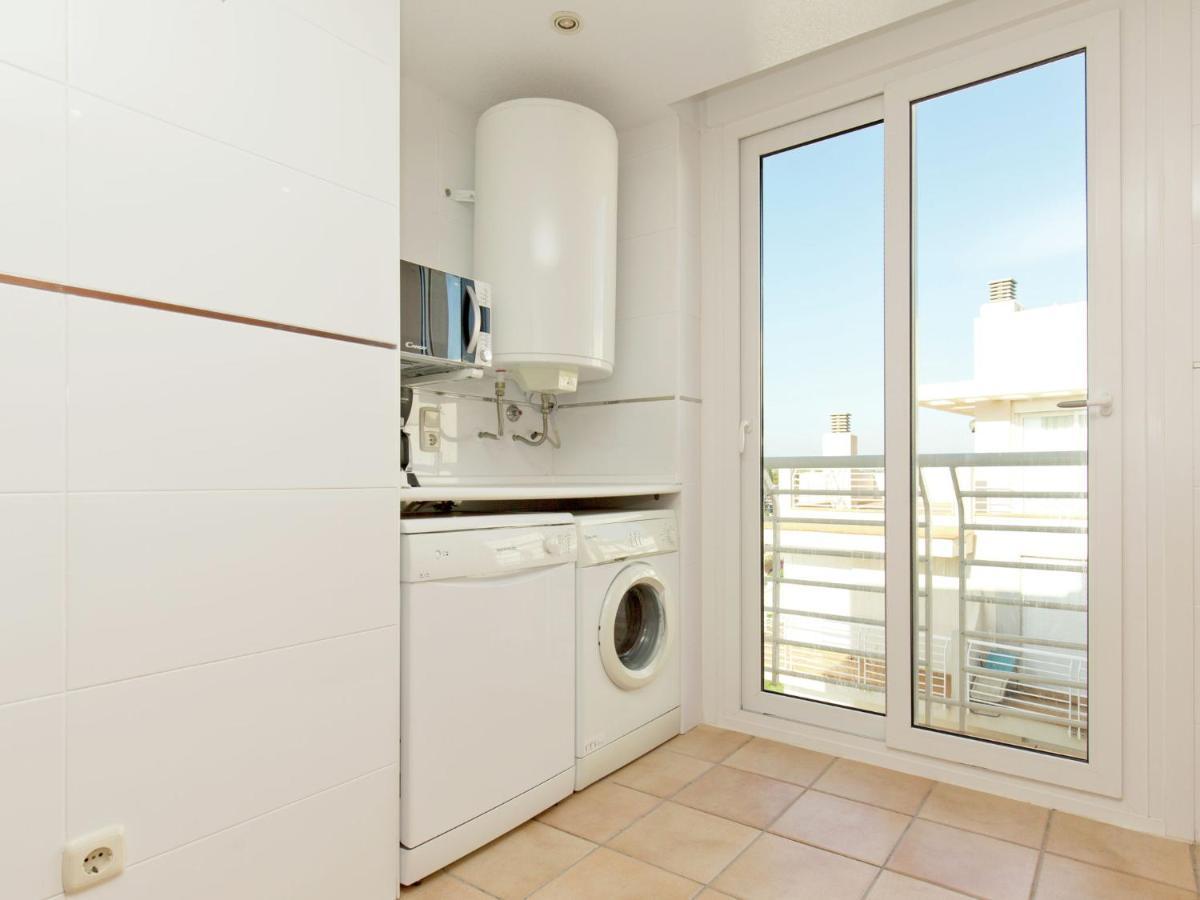 Quaint Close To The Seabeach *