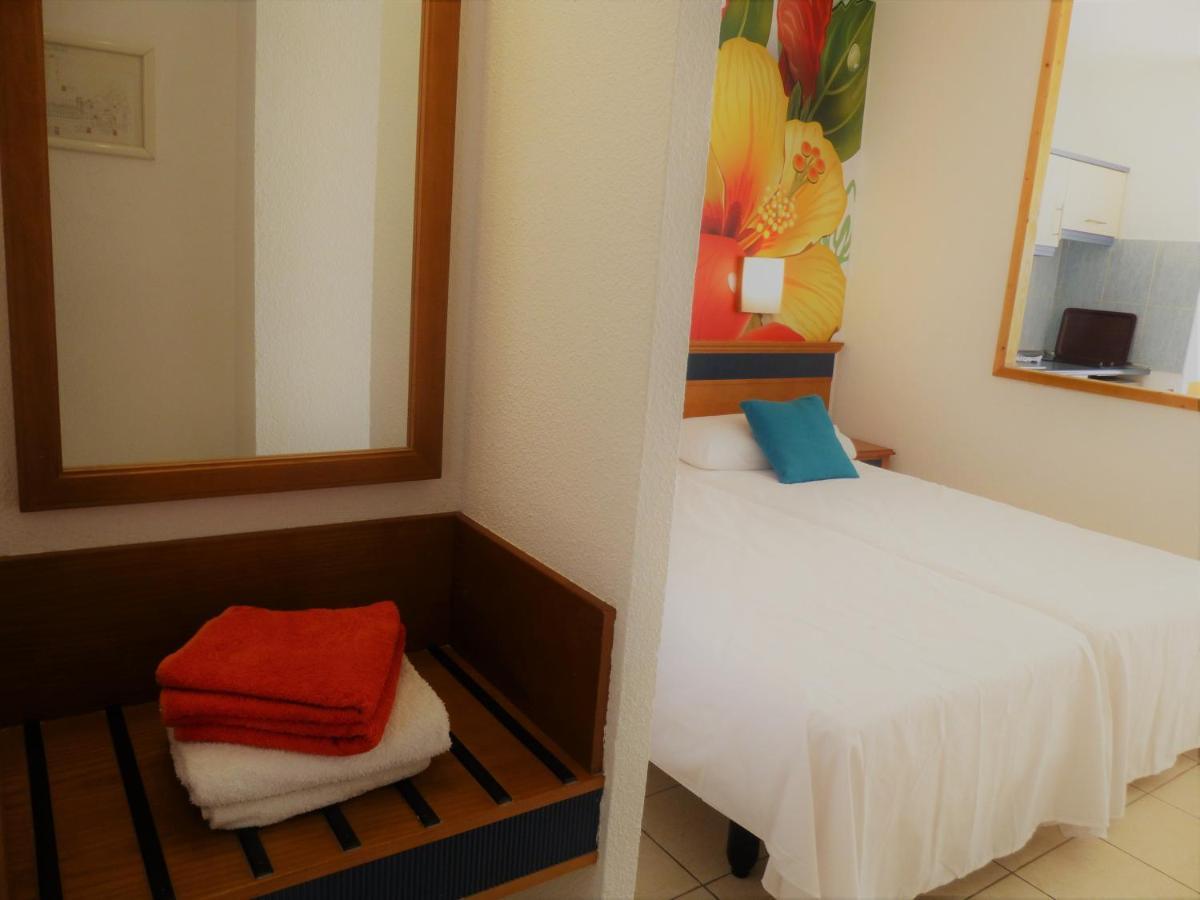Palm Garden Apartment *