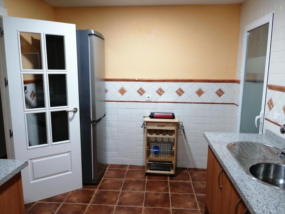 Center Paseo Apartment: Renovated With Double Garage Apartment *
