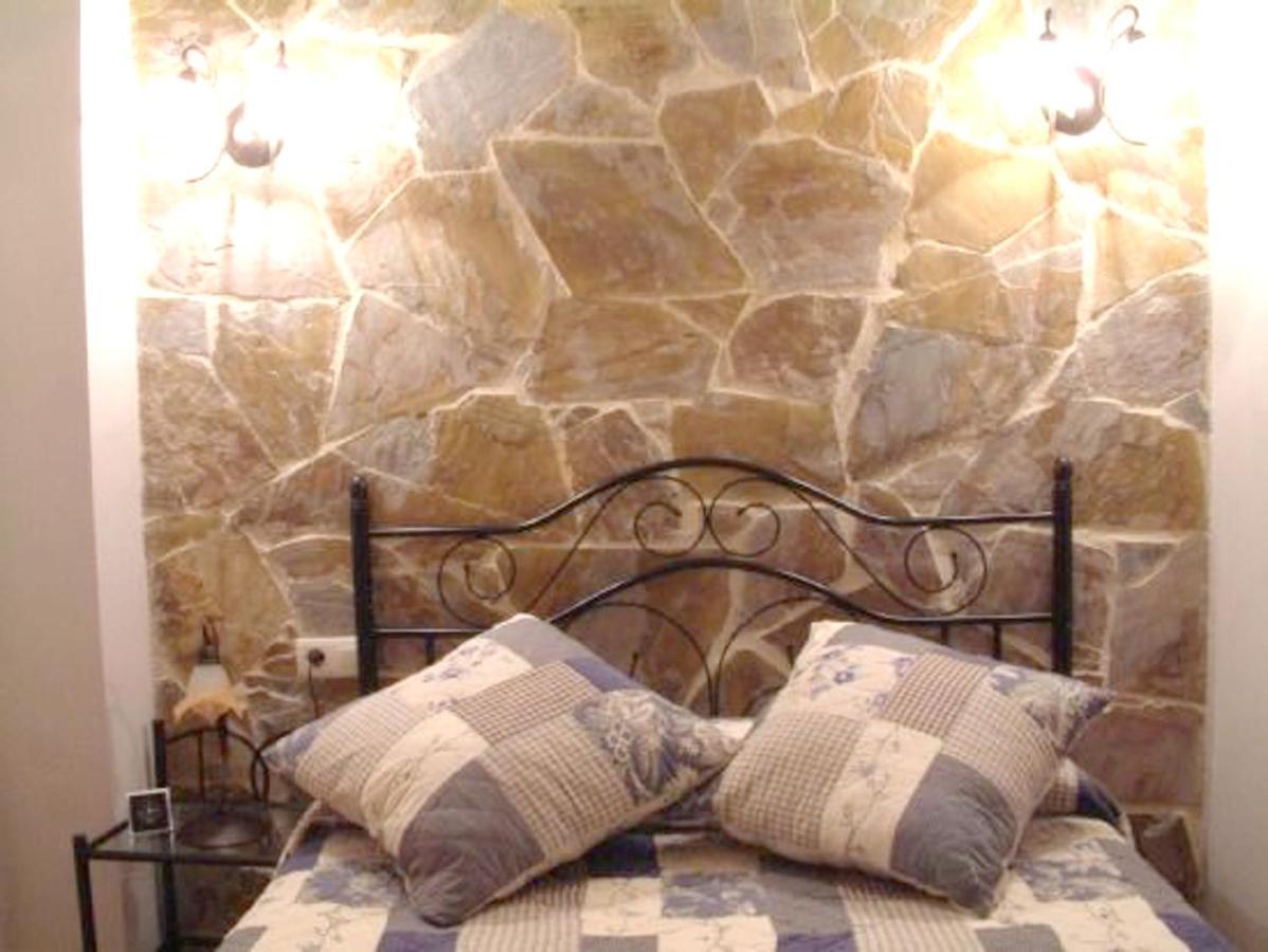 Charming With Private Pool In *