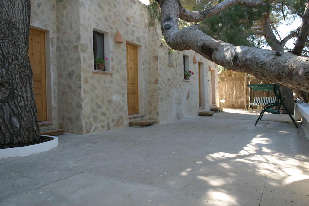 La Pergola Hostel *