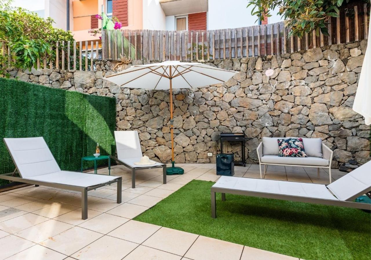 Сasa de vacaciones Family House With Patio And Communal Pool