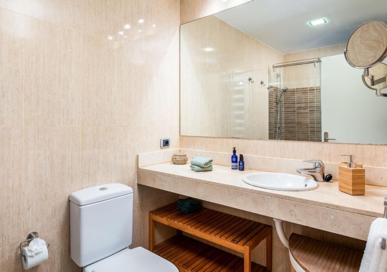 Сasa de vacaciones Family House With Patio And Communal Pool *