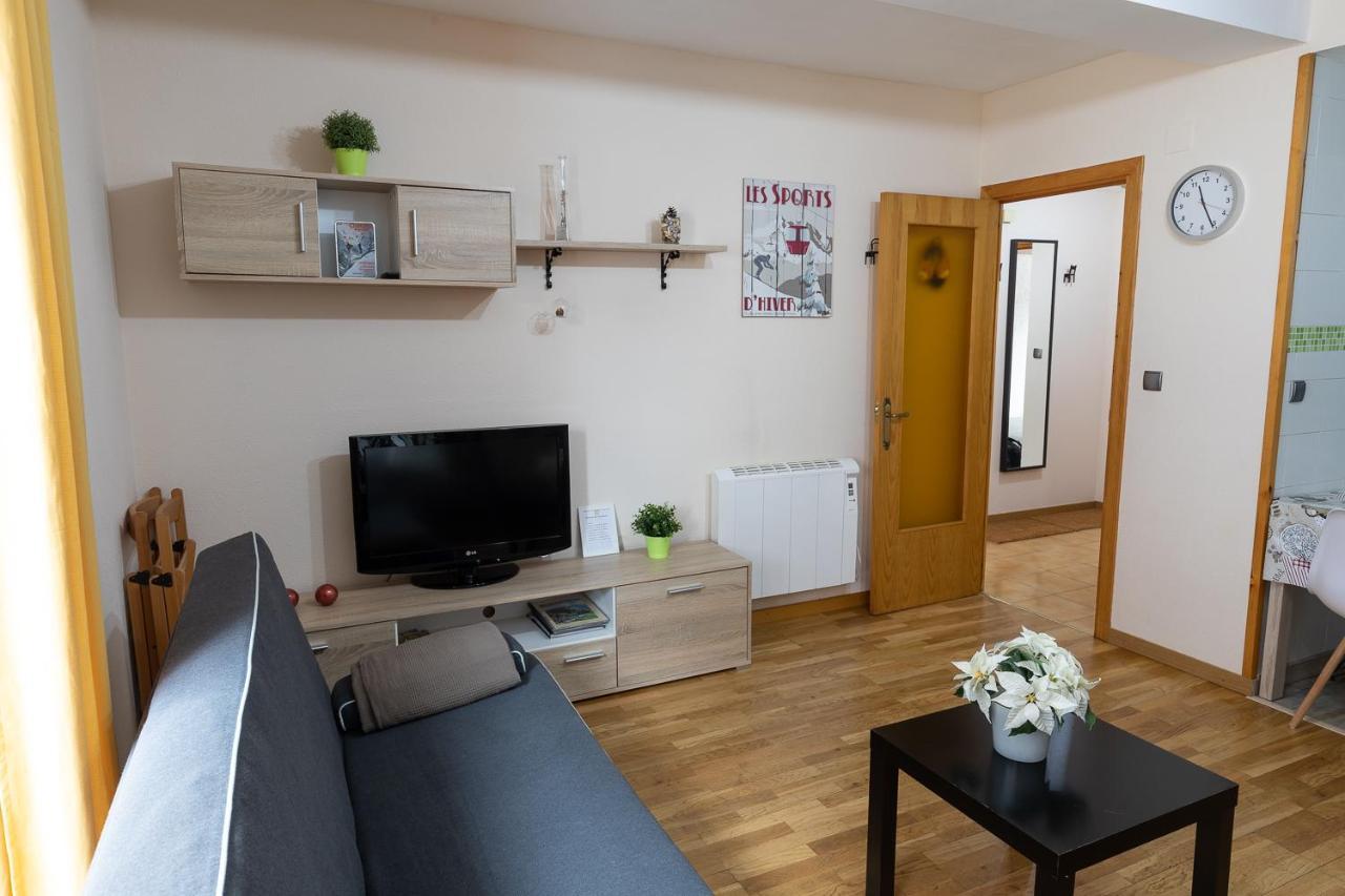 Apartamento Ibón - Sencillo Y Económico, Con Wifi *