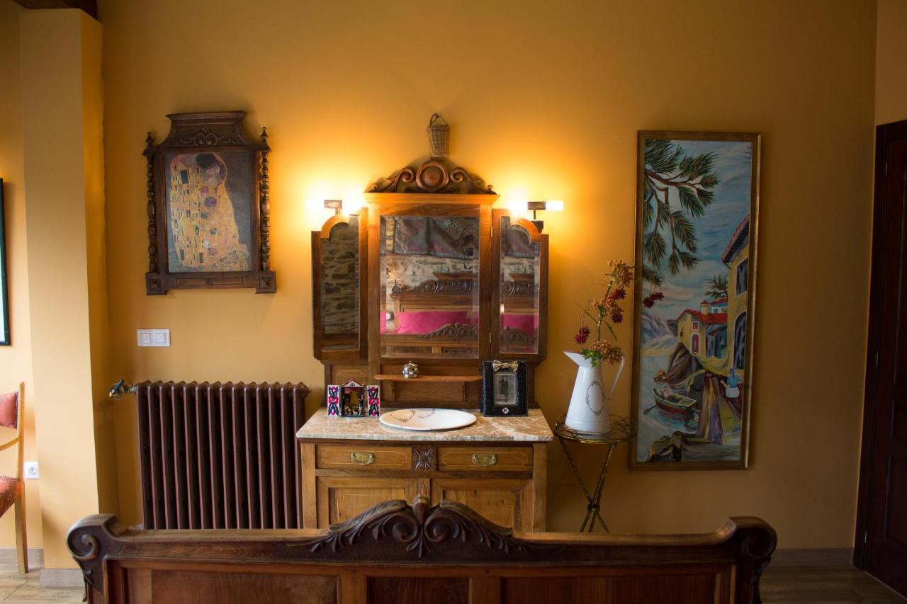 Country house Casa Castane Puente de Domingo Florez