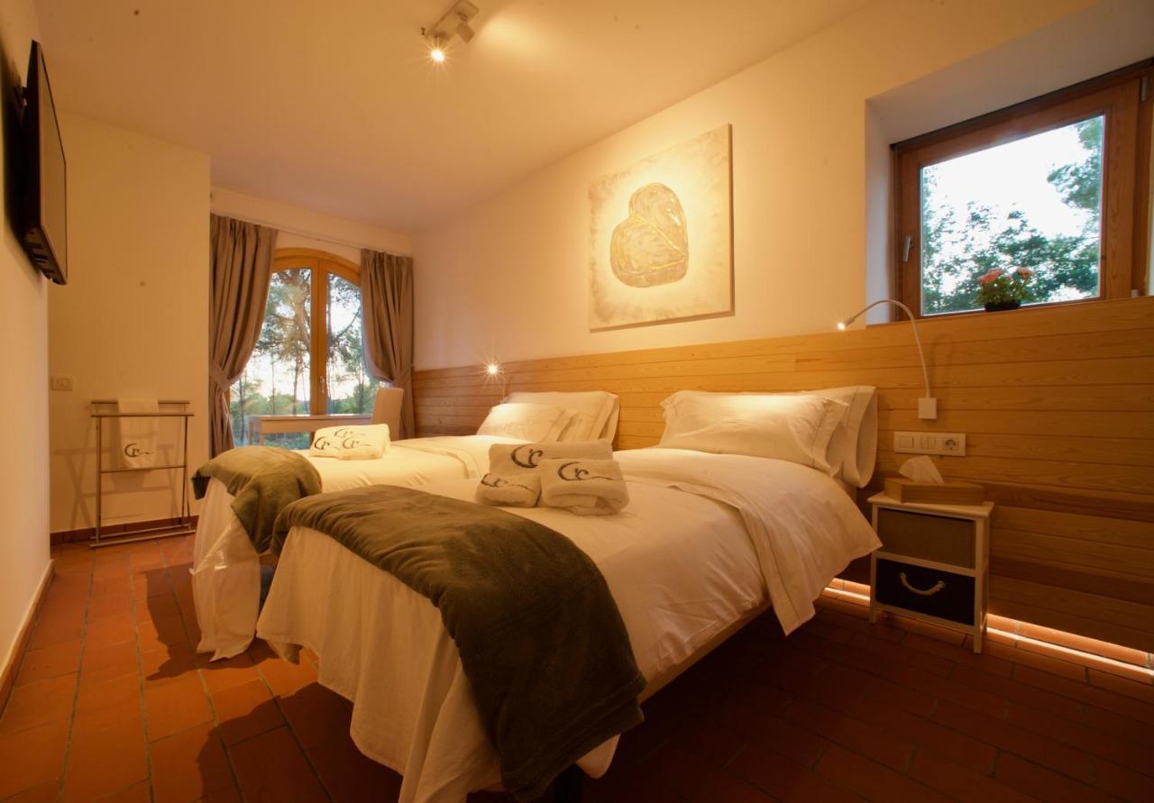 Tomeu Capdet Villa *