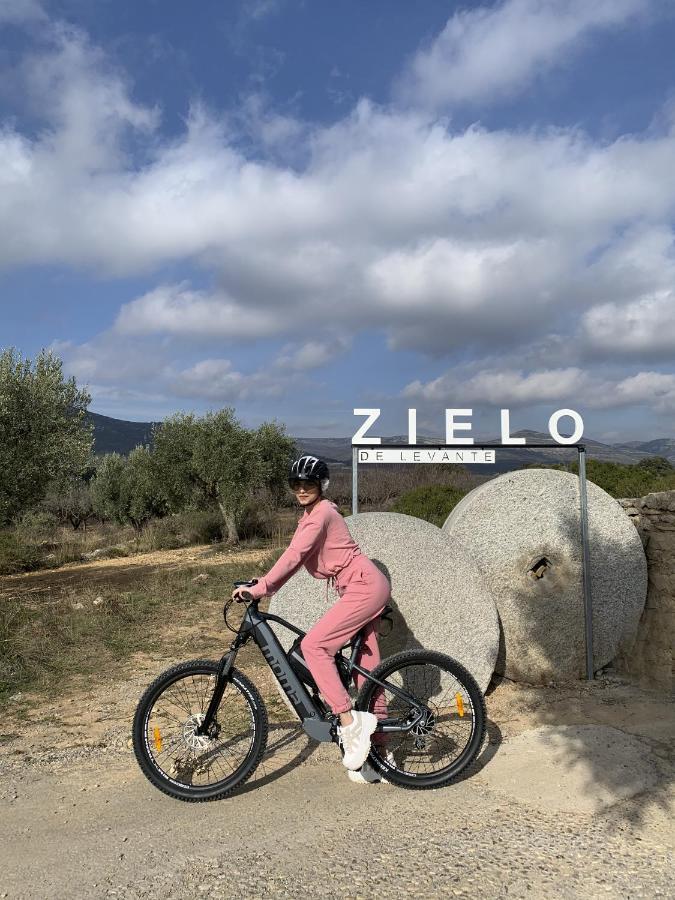 Zielo De Levante Campsite Tirig