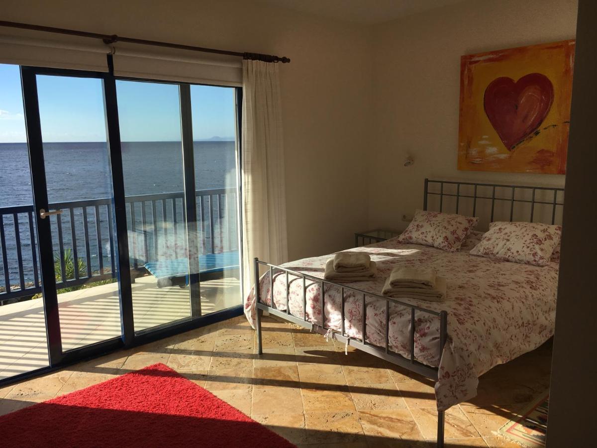 Seafront Villa Puerto Calero