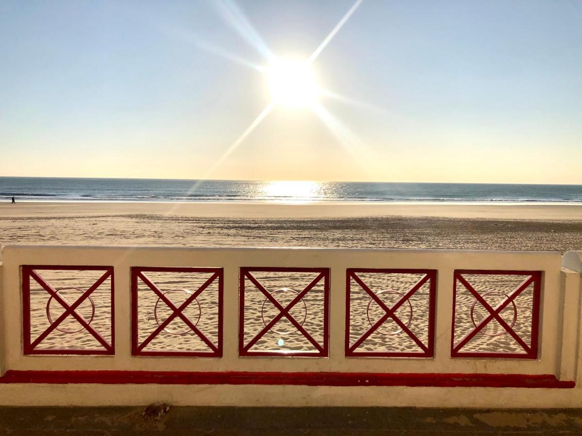 Apartamento GATU Ensueño de Cádiz dúplex de 4 dormitorios, 2 baños y wifi *