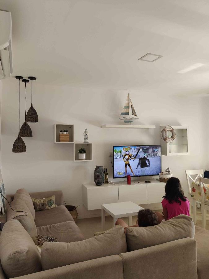 Precioso Y Moderno Frente A La Playa Apartamento *