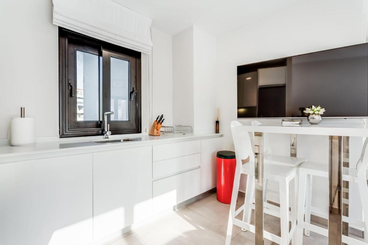 By Riva - Chic, Contemporary In Puerto Banus Gardens Apartment *