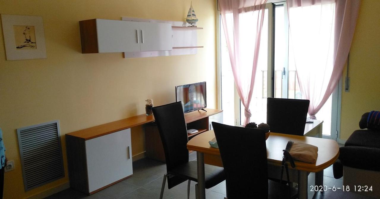 Apartamento Junto Al Mar - By The Sea Apartment