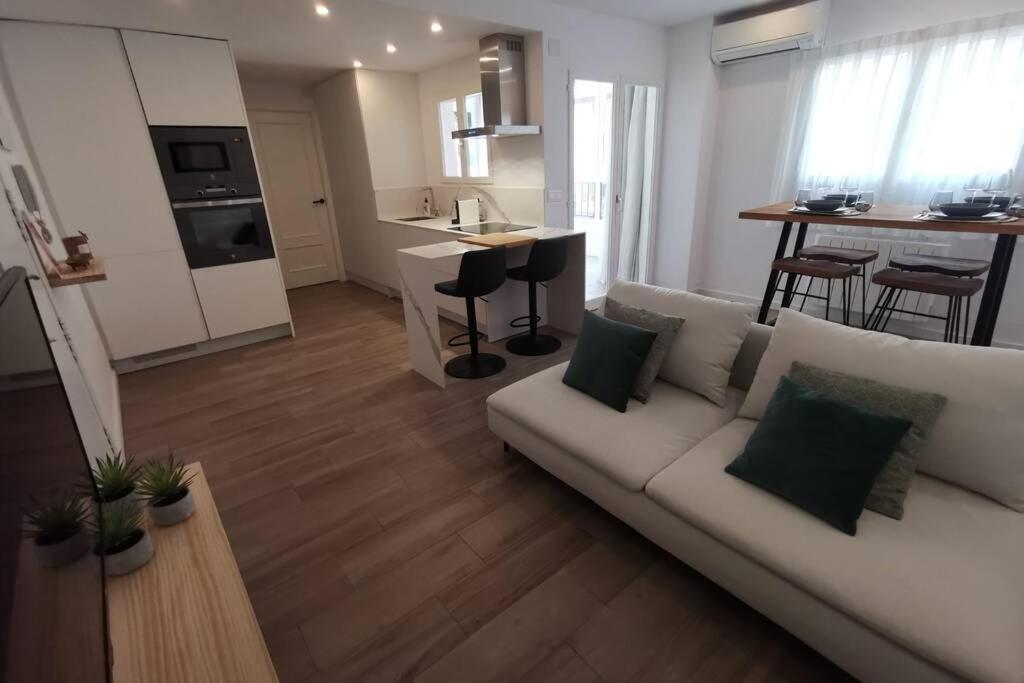 Dream - Renovated - Moraria Center Apartamento