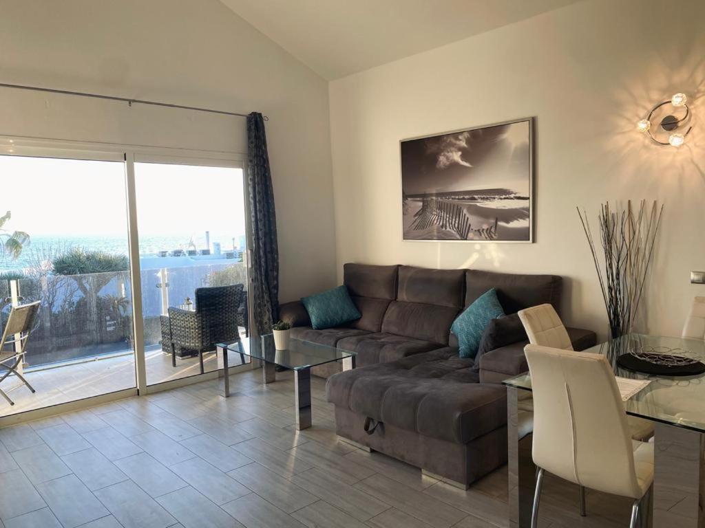 Luxury Two Bed Seaviews Apartment