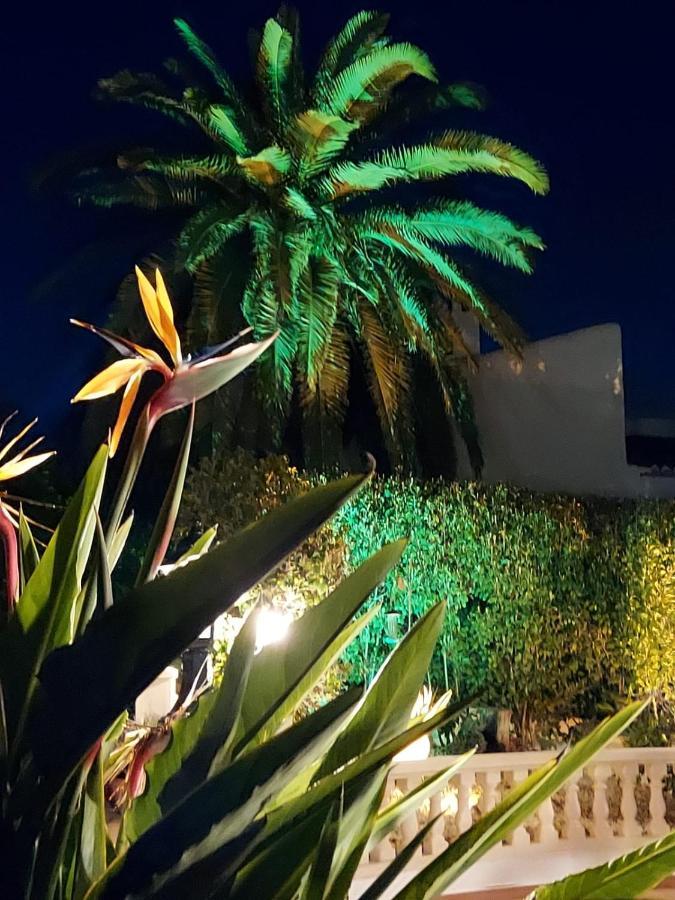 Cassandra - Beautiful Private With Heated Pool Included *