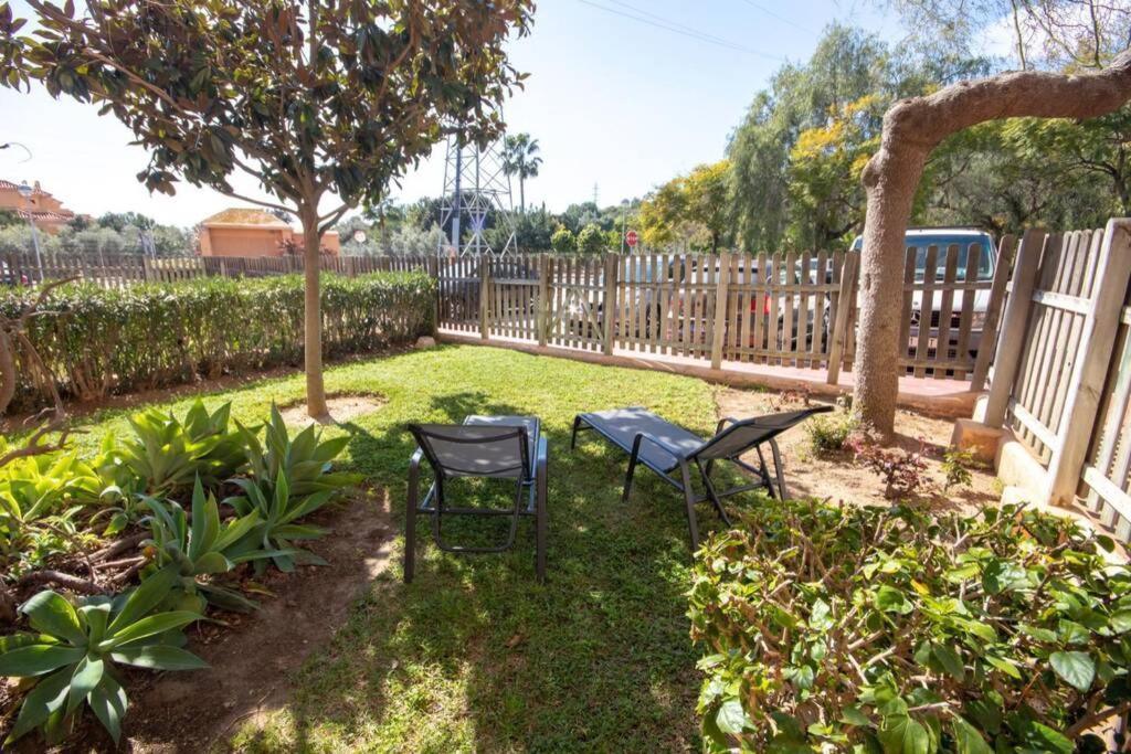 Mijas Costa - Riviera Del Sol - Splendid 2 Bedroom With Private Garden Apartamento