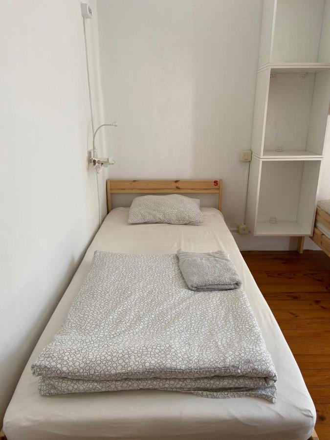Jacob's Hostal *